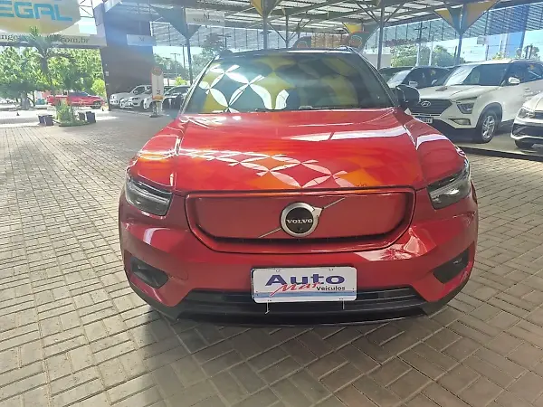 Volvo XC40 Recharge - Imagem 2
