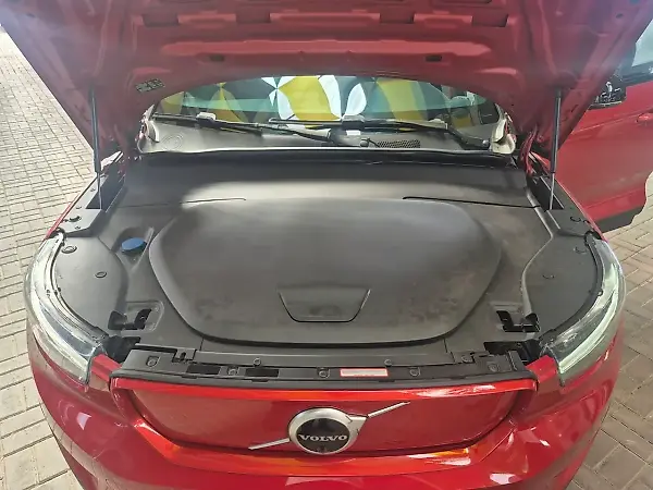 Volvo XC40 Recharge - Imagem 10