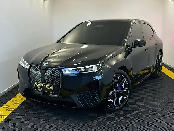 BMW Ix - Imagem 1