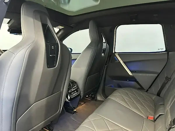 BMW Ix - Imagem 19