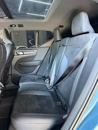 Volvo XC40 Recharge - Imagem 10
