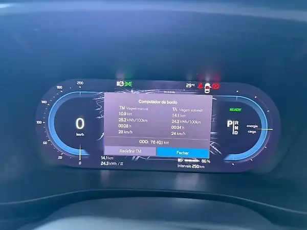 Volvo XC40 Recharge - Imagem 8
