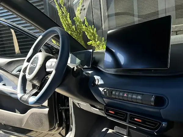 BYD Dolphin - Imagem 12