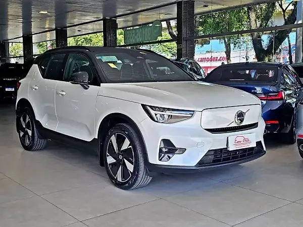 Volvo XC40 Recharge - Imagem 1