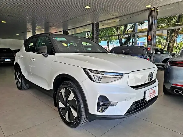 Volvo XC40 Recharge - Imagem 7