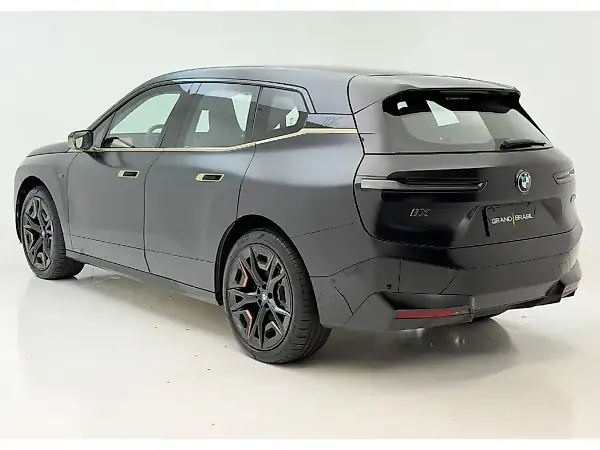 BMW Ix - Imagem 5