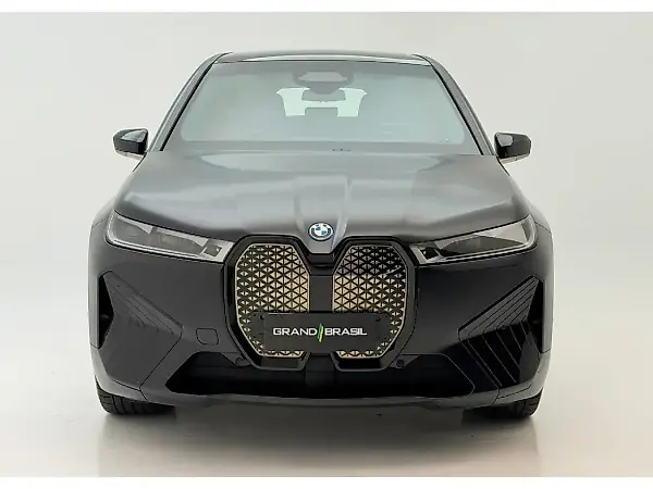 BMW Ix - Imagem 8