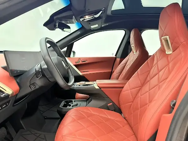 BMW Ix - Imagem 11