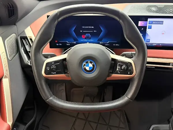 BMW Ix - Imagem 17