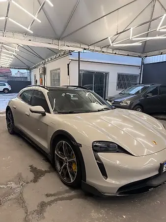 Porsche Taycan - Imagem 5