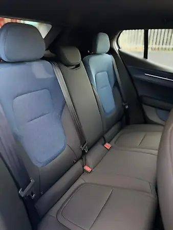 Volvo EX30 - Imagem 5