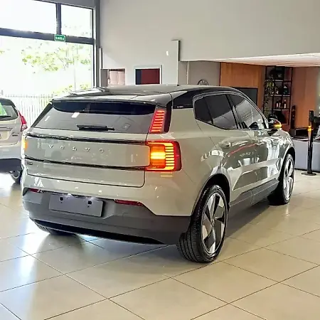 Volvo EX30 - Imagem 3