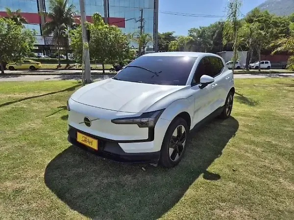 Volvo EX30 - Imagem 1