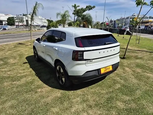 Volvo EX30 - Imagem 3