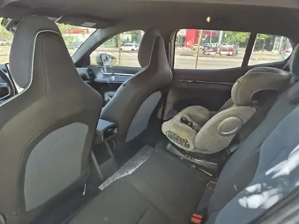 Volvo EX30 - Imagem 11
