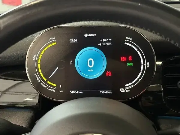Mini Cooper SE - Imagem 16