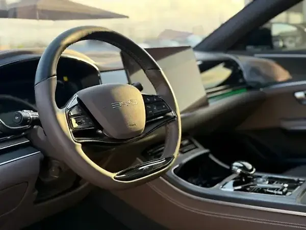 BYD Han - Imagem 4