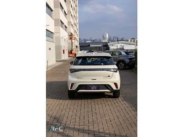 BYD Dolphin - Imagem 11