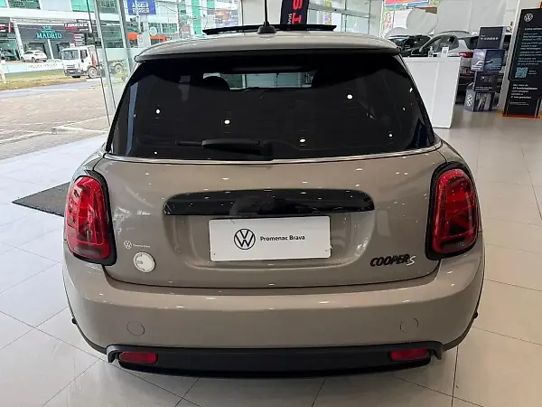 Mini Cooper SE - Imagem 19