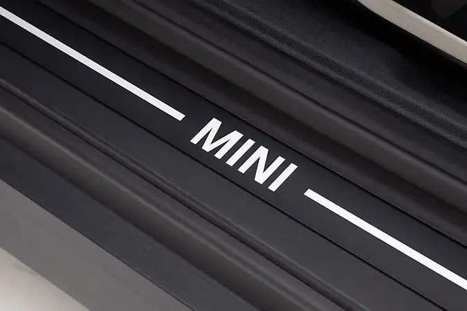 Mini Cooper SE - Imagem 17