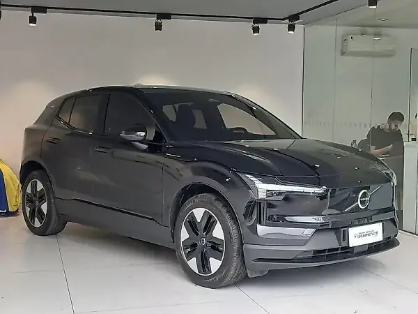 Volvo EX30 - Imagem 3