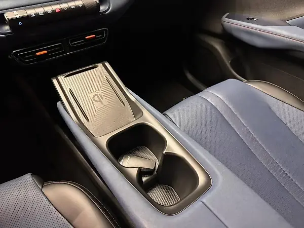 BYD Dolphin - Imagem 12
