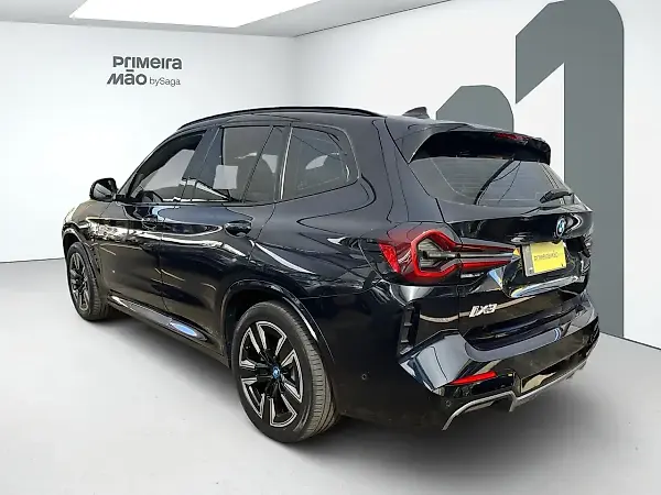 BMW IX3 - Imagem 4