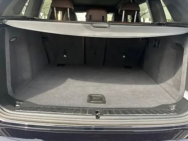 BMW IX3 - Imagem 12