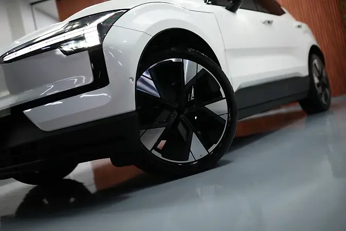 Volvo EX30 - Imagem 4