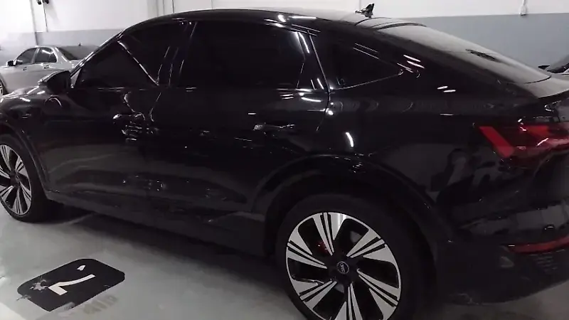 Audi Q8 E-tron - Imagem 4