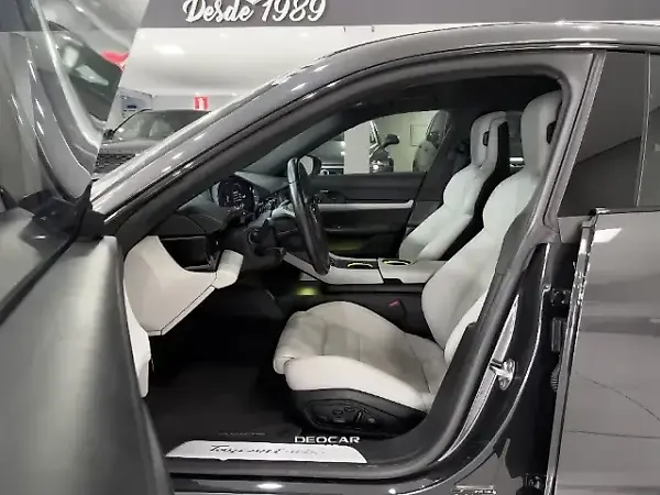 Porsche Taycan - Imagem 8