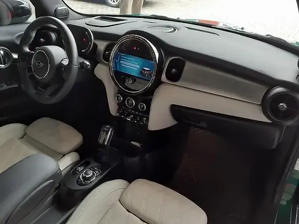 Mini Cooper SE - Imagem 13