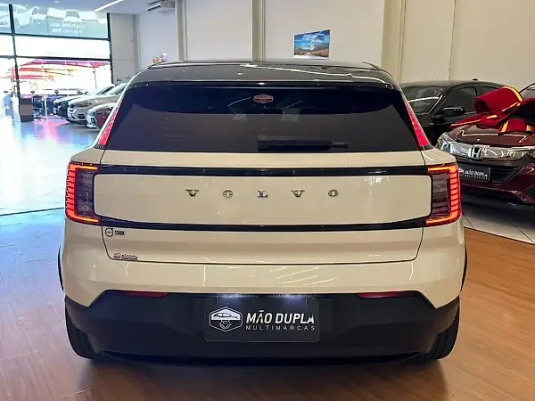Volvo EX30 - Imagem 7