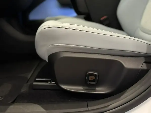 Volvo EX30 - Imagem 18