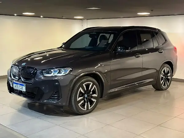 BMW Ix - Imagem 1