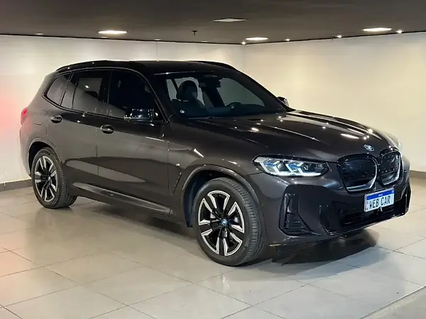 BMW Ix - Imagem 3