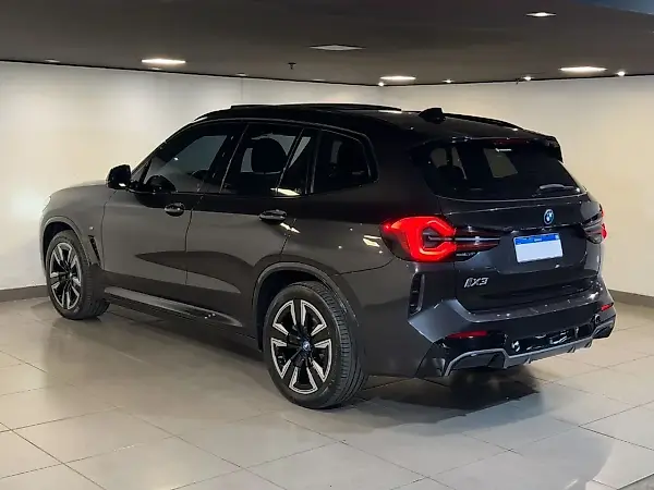 BMW Ix - Imagem 4