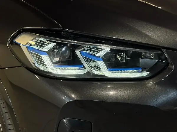 BMW Ix - Imagem 7