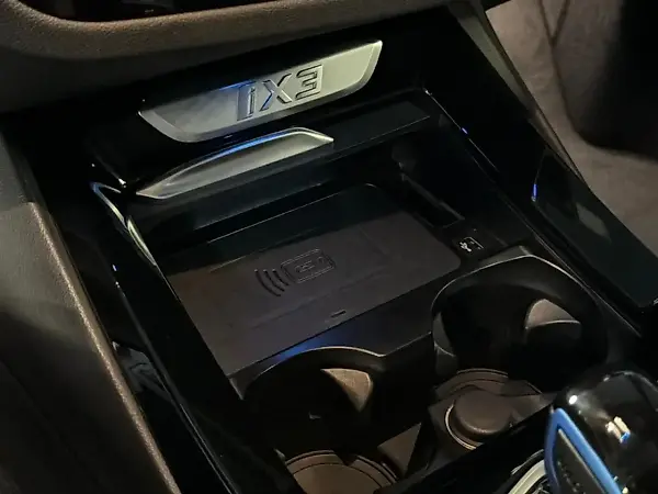 BMW Ix - Imagem 17