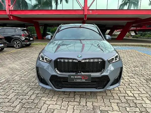 BMW IX1 - Imagem 2