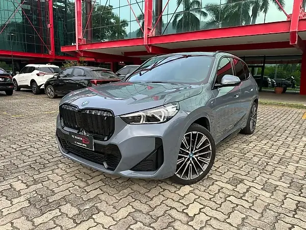 BMW IX1 - Imagem 3