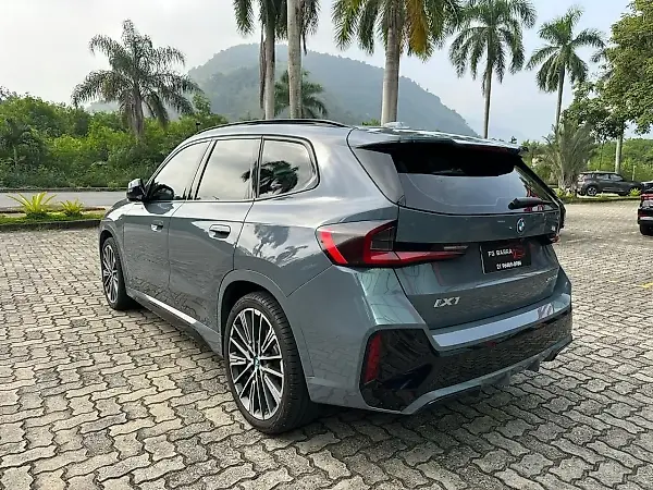 BMW IX1 - Imagem 6