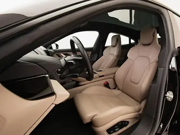 Porsche Taycan - Imagem 9