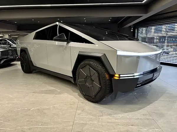 Tesla Cybertruck - Imagem 7