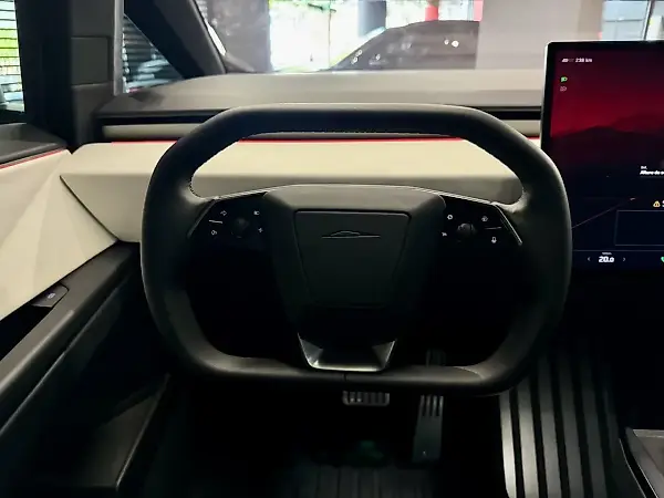 Tesla Cybertruck - Imagem 17