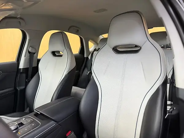 BYD King - Imagem 9