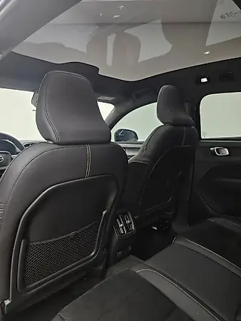 Volvo C40 Recharge - Imagem 12