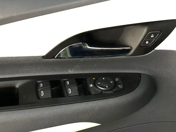 Chevrolet Bolt EV - Imagem 17