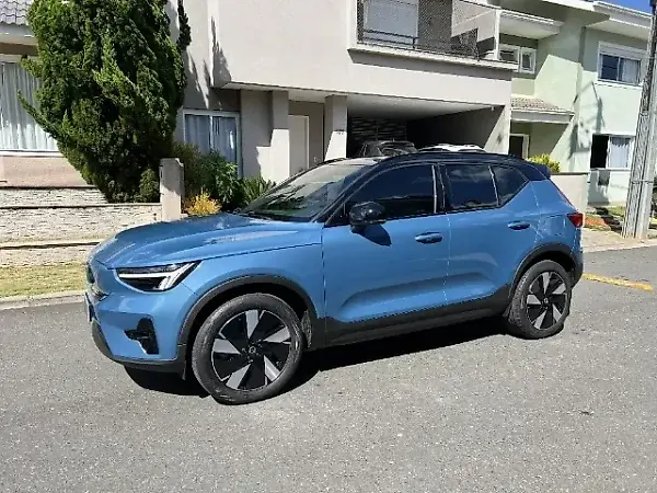 Volvo XC40 Recharge - Imagem 2