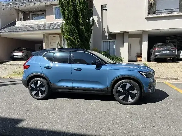 Volvo XC40 Recharge - Imagem 10